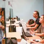Δημόσιοι Υπάλληλοι: Σε 11 χρόνια έχασαν το 40% του μισθού τους