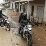 Βρετανός λιντσαρίστηκε από όχλο στον Ισημερινό - Τον έβγαλαν από το αστυνομικό τμήμα και τον έκαψαν ζωντανό