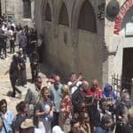 Αποκαθήλωση του Εσταυρωμένου στα Ιεροσόλυμα: Σε κλίμα συγκίνησης και βαθιάς κατάνυξης η Δοξολογία