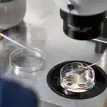 Σάλος στην Αυστραλία: Γυναίκα γέννησε το παιδί άλλης μετά από λάθος σε κέντρο εξωσωματικής