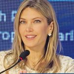 Ερωτευμένη η Καϊλή με τα Εμιράτα