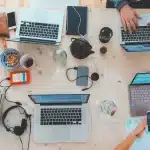 Δημόσιοι υπάλληλοι: Πόσο θα αυξάνονται οι μισθοί ανά έτος έως το 2027 – Όλες οι λεπτομέρειες