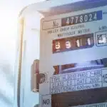 Αναμένονται μειώσεις στην τιμή του ρεύματος και τον Μάιο - Παρεμβάσεις ΥΠΕΝ για συγκράτηση του κόστους