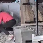 Γκαφατζής διαρρήκτης μπούκαρε σε ψητοπωλείο, άρπαξε άδεια ταμειακή, «έφαγε» τούμπα και του έπεσε το κινητό