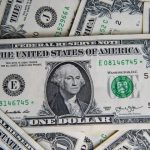 Δολάριο: Η χειρότερη επίδοση 100 πρώτων ημερών Αμερικανού προέδρου από το 1973