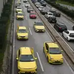 Πρόεδρος ταξί σε Κυρανάκη: Θα τα κάνουμε «γυαλιά καρφιά» αν δεν μας αφήσετε να κινούμαστε στις λεωφορειολωρίδες