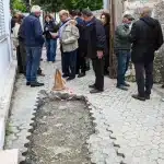 Τεκτονική διάρρηξη η πιθανή αιτία των ρηγματώσεων στις Βούτες, σύμφωνα με τον Λέκκα - Ζημιές σε 20 σπίτια, 7 τα ακατάλληλα