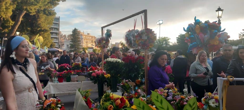 ΠΑΤΡΑ: Το αδιαχώρητο σε Ομόνοια και Ψηλαλώνια! Η πόλη... πιάνει τον Μάη - ΦΩΤΟ ΚΑΙ ΒΙΝΤΕΟ