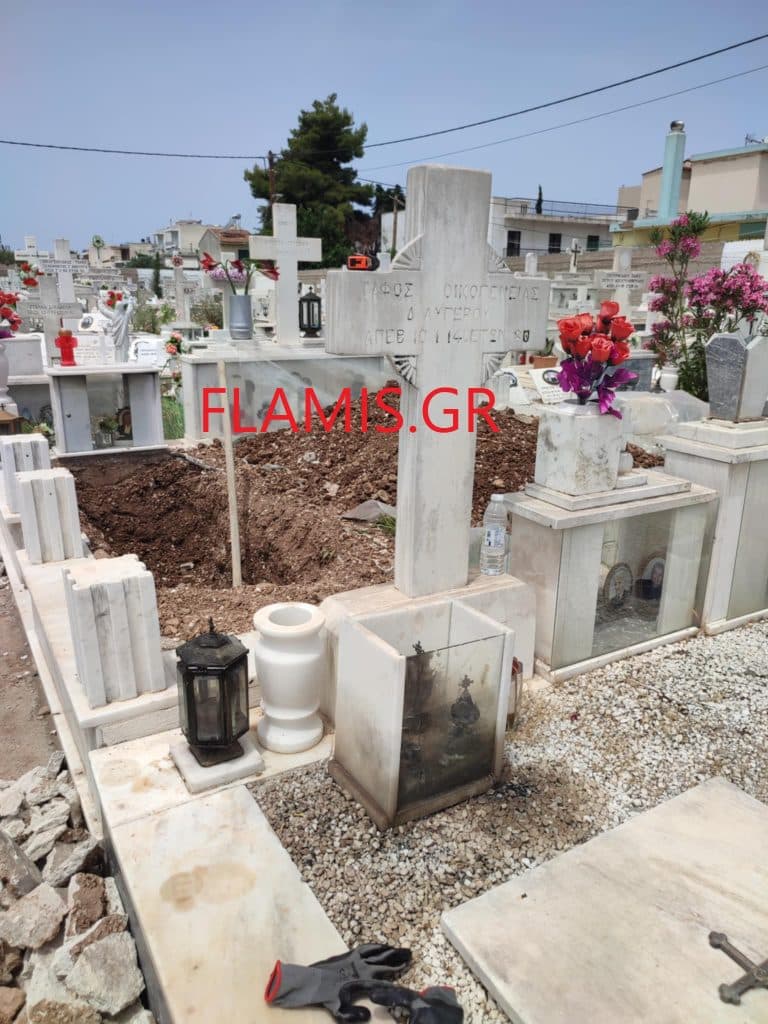 ΠΑΤΡΑ - ΣΚΗΝΕΣ ΑΠΕΙΡΟΥ ΚΑΛΛΟΥΣ ΣΤΟ ΝΕΚΡΟΤΑΦΕΙΟ: Ξάπλωσε πάνω στον τάφο... για να μην ταφεί η θεία της! Επεισόδιο και επέμβαση της ΕΛ.ΑΣ. - ΦΩΤΟ
