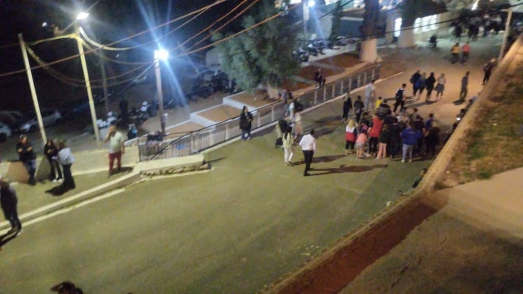 ΔΕΙΤΕ ΦΩΤΟ: Τεράστιες ουρές για προσκύνημα στον Αγιο Νικόλαο Σπάτα