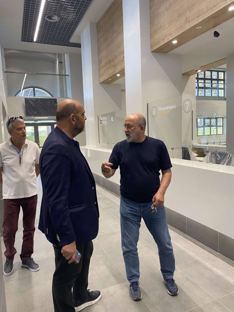 ΠΑΤΡΑ: Ο Ιάσων Φωτήλας μας ξεναγεί στο νέο σταθμό ΚΤΕΛ - ΔΕΙΤΕ ΠΩΣ ΕΙΝΑΙ ΣΤΟ ΕΣΩΤΕΡΙΚΟ ΤΟΥ