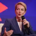 ΠΑΤΡΑ - Αλεξάνδρα Σδούκου: «Το πόρισμα Καρώνη καταρρίπτει με κρότο τα περί συγκάληψης στα Τέμπη»