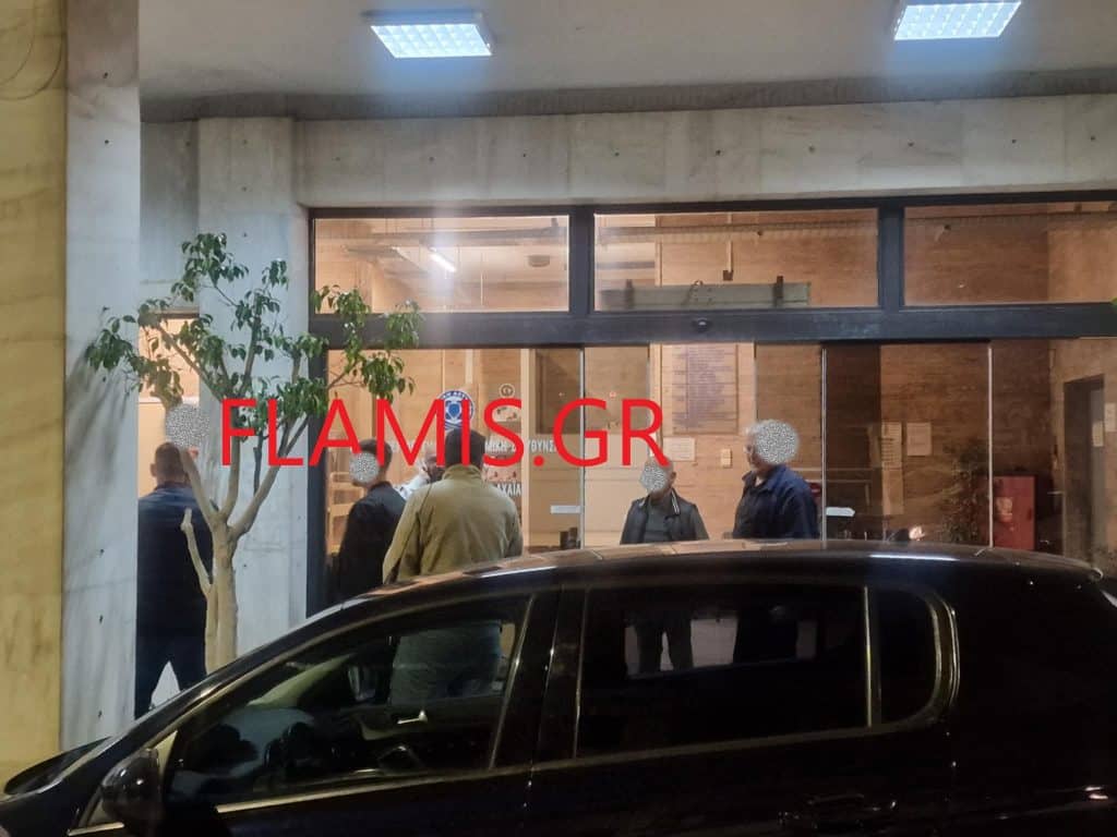 ΝΕΑ ΒΙΝΤΕΟ ΑΠΟ ΤΟ "ΑΓΡΙΟ ΞΥΛΟ" ΣΤΟ ΓΗΠΕΔΟ "ΚΑΝΙΣΤΡΑΣ"! 5 συλλήψεις, καταγγελίες, ένταση στο Αστυνομικό Μέγαρο Πατρών