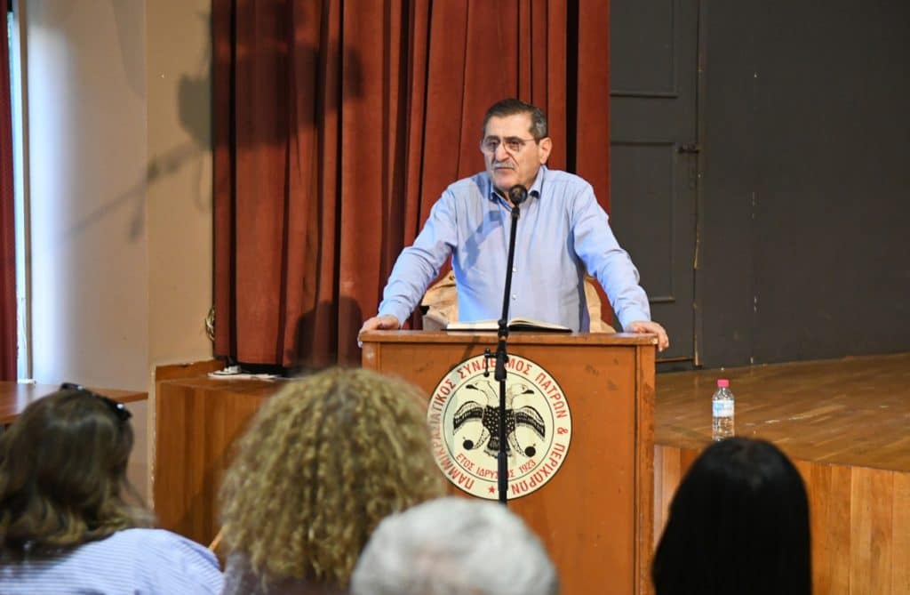 ΠΕΛΕΤΙΔΗΣ: Συζήτηση με τους κατοίκους της συνοικίας Ταραμπούρα - ΦΩΤΟ