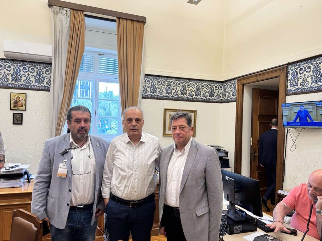 Συνάντηση Δημητρίου Γ. Παλούμπη με θεσμικούς εκπροσώπους του εμπορίου και της αγροτικής παραγωγής – Παρών και ο Πρόεδρος της Ελληνικής Λύσης, Κυριάκος Βελόπουλος