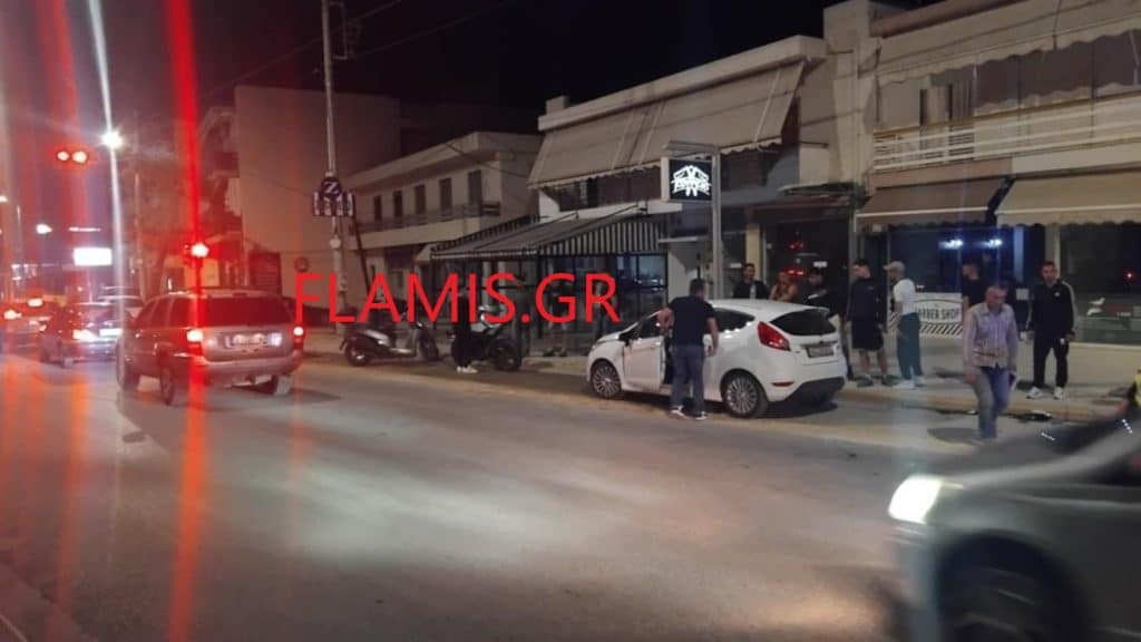 ΠΑΤΡΑ: Σφοδρή σύγκρουση μηχανής μεγάλου κυβισμού με ΙΧ στην Ακρωτηρίου - ΔΕΙΤΕ ΦΩΤΟ