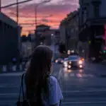 Ποια ώρα της ημέρας είμαστε πιο στεναχωρημένοι και ποια πιο χαρούμενοι