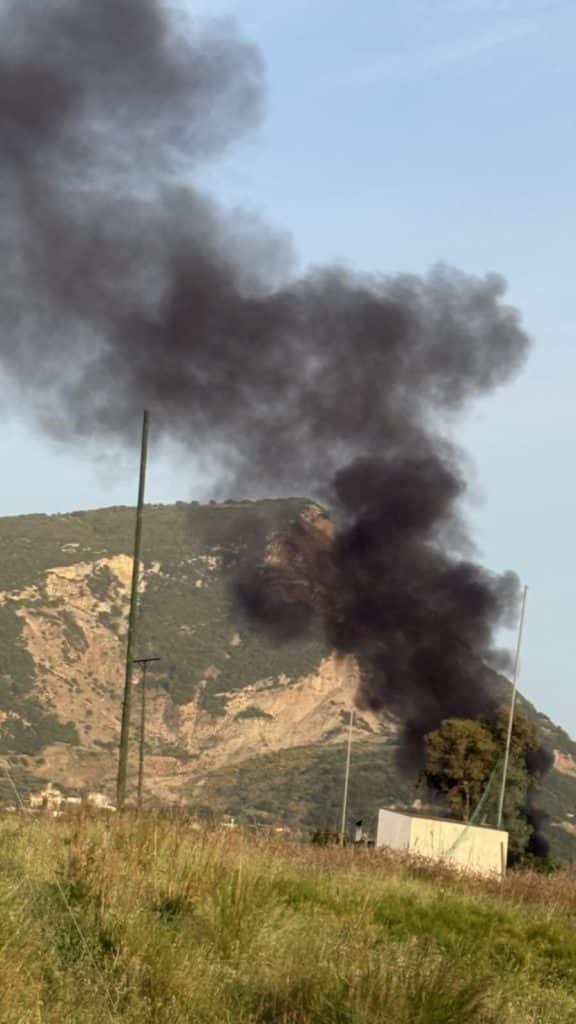 ΠΑΤΡΑ - ΤΩΡΑ: Τοξικός καπνός στο Ανατολικό διαμέρισμα - ΦΩΤΟ