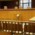 Θεσσαλονίκη: Στο Αυτόφωρο μητέρα μετά από καταγγελία του 12χρονου γιου της - «Προσπάθησε να με πνίξει» είπε στους αστυνομικούς
