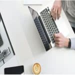 ΦΠΑ: Τι εξετάζεται για το όριο απαλλαγής των μικρών επιχειρήσεων