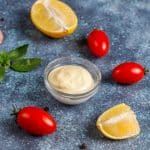 Συνταγή για υγιεινή μαγιονέζα με λίγες θερμίδες