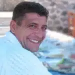 «14 χρόνια χωρίς εσένα, μπαμπά, κι όμως ζεις ακόμα μέσα μας»: Η συγκινητική ανάρτηση της κόρης του Μανώλη Καντάρη που δολοφονήθηκε για μια κάμερα