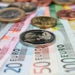 Κρατικά φέσια 3,6 δισ. ευρώ πιέζουν τη ρευστότητα στην αγορά