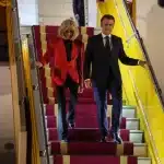 Ειδικός στη γλώσσα του σώματος καταρρίπτει τις δικαιολογίες για το χαστούκι της Μπριζίτ στον Μακρόν