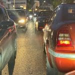 ΠΑΤΡΑ: Της “τρελής” πάλι στην παραλιακή των Βραχνεϊκων – Κάθε χρόνο στο ίδιο έργο θεατές με το μποτιλιάρισμα!