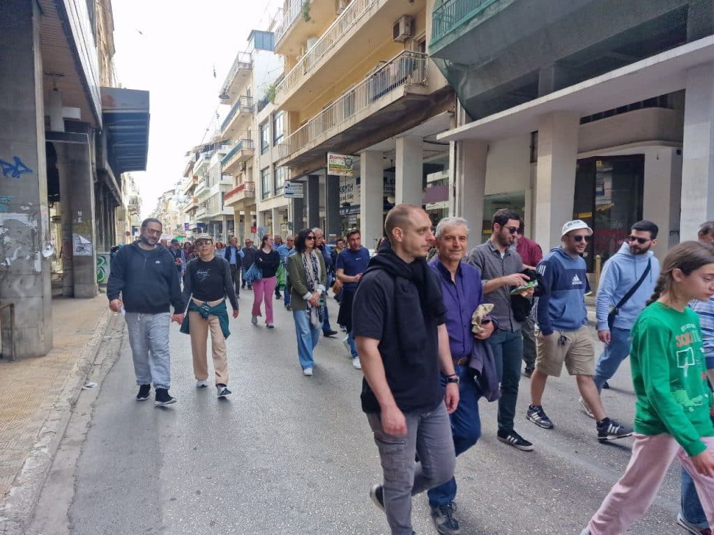 ΠΑΤΡΑ: Χιλιάδες στην πορεία για την Πρωτομαγιά - ΦΩΤΟ ΚΑΙ ΒΙΝΤΕΟ
