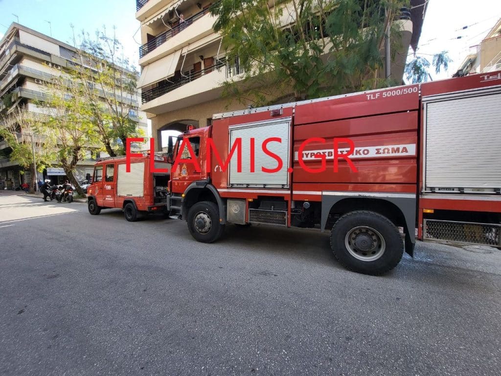 ΠΑΤΡΑ: Νέα πυρκαγιά σε κατάστημα! Μαύροι καπνοί στην Κωνσταντινουπόλεως - ΦΩΤΟ ΚΑΙ ΒΙΝΤΕΟ