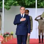 Διάγγελμα Πακιστανού πρωθυπουργού: «Δεσμευόμαστε πως θα εκδικηθούμε κάθε ρανίδα αίματος αυτών των μαρτύρων»