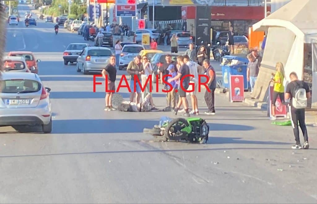 ΠΑΤΡΑ: Σοβαρό τροχαίο πριν την Αμερικής - Στο έδαφος αναβάτης μηχανής - ΦΩΤΟ
