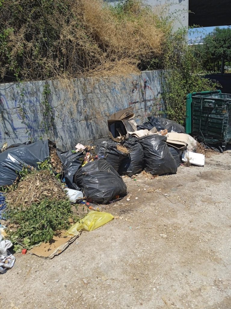 ΠΑΤΡΑ - ΦΩΤΟ: Χωματερή στην Οβρυά - Εικόνες ντροπής