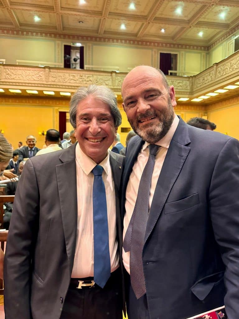 Ο Ιάσων Φωτήλας στην επέτειο των 127 ετών ανεξαρτησίας των Φιλιππίνων - ΦΩΤΟ Ο Ιάσων Φωτήλας στην επέτειο των 127 ετών ανεξαρτησίας των Φιλιππίνων - ΦΩΤΟ