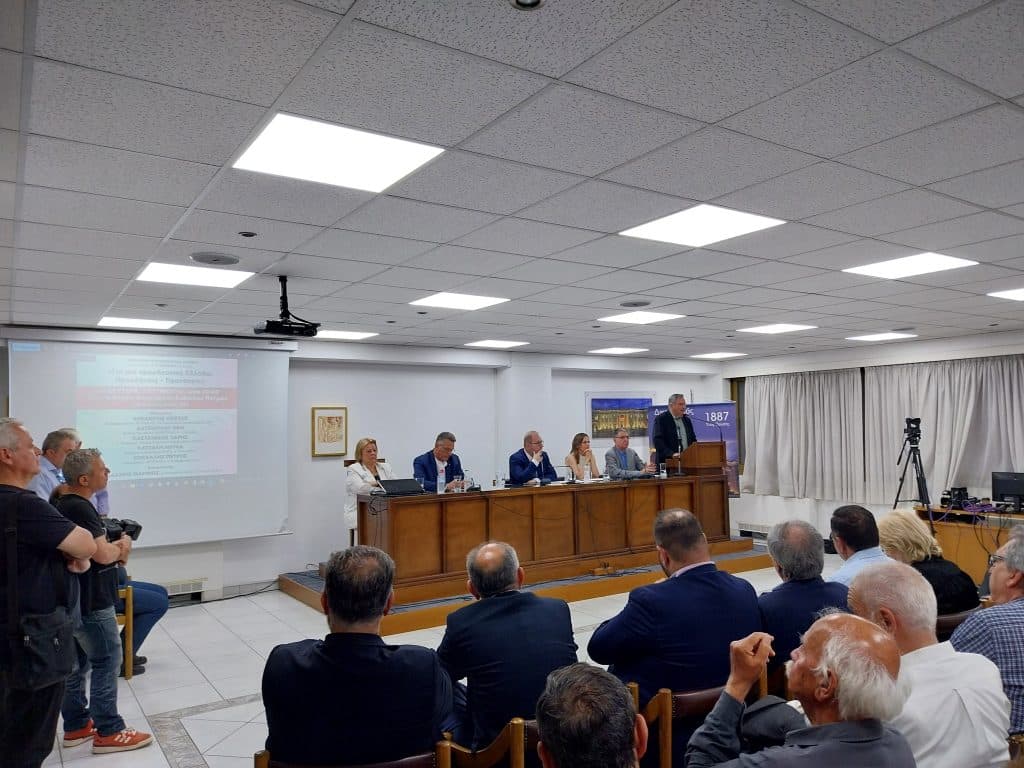 ΠΑΤΡΑ: ΔΕΙΤΕ ΣΕ ΒΙΝΤΕΟ ΟΛΗ ΤΗΝ ΕΚΔΗΛΩΣΗ: Αρβανίτης, Αχτσιόγλου, Καστανίδης, Κατσέλη, Ράπτης για την κεντροαριστερά