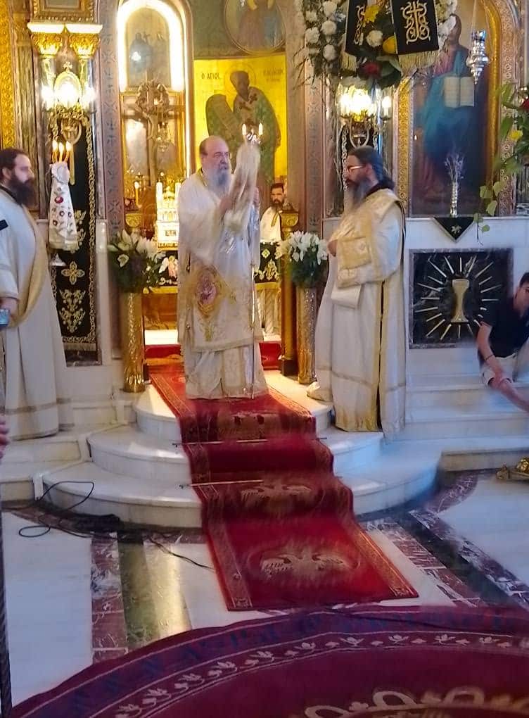 Με λαμπρότητα η γιορτή στην Αγία Τριάδα Πατρών - ΦΩΤΟ