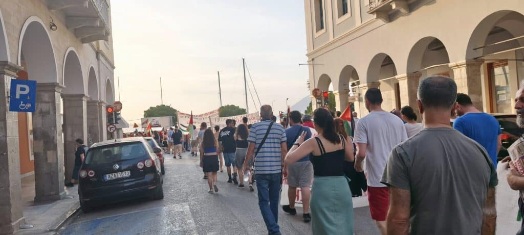 ΠΑΤΡΑ: Εκατοντάδες στο συλλαλητήριο για την επιχείρηση του Ισραήλ στο Madleen - ΦΩΤΟ
