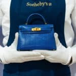 Γιατί έχουν εκτοξευθεί οι τιμές στα luxury brands