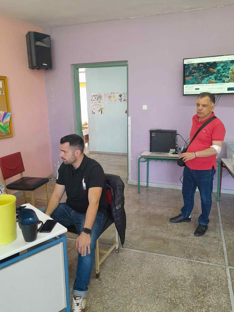 Με επιτυχία πραγματοποιήθηκε η εθελοντική αιμοδοσία που συνδιοργάνωσαν ο Σύλλογος Αρκάδων Πάτρας με το 21ο Δημ. Σχολείο - ΦΩΤΟ