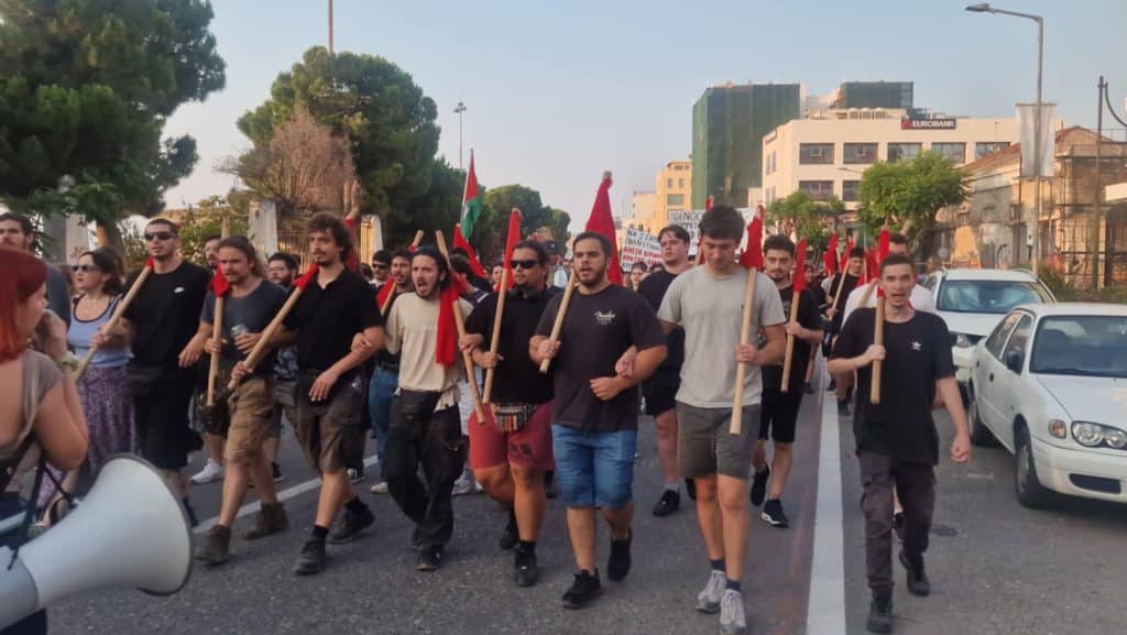 ΠΑΤΡΑ: Μεγάλη πορεία υπέρ της Παλαιστίνης - Δείτε Φωτό και Βίντεο
