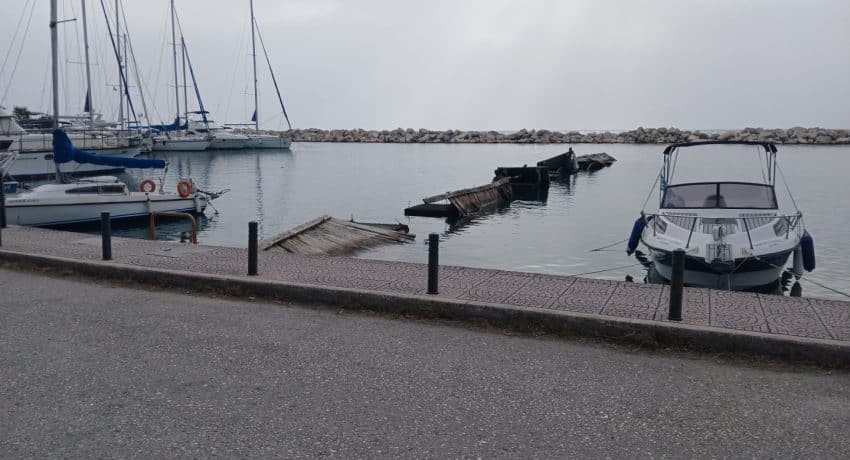 ΠΑΤΡΑ: Συνεχίζονται οι εικόνες ντροπής στη μαρίνα - ΦΩΤΟ