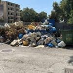 ΠΑΤΡΑ: Διαμαρτύρονται οι κάτοικοι της Αγυιάς - "Βουνό" τα σκουπίδια - ΦΩΤΟ