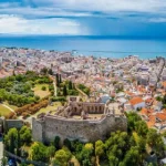 Αυθαιρεσίες σε πολυκατοικίες: Τακτοποιήσεις κοινόχρηστων χώρων μόνο με ομοφωνία των ενοίκων