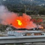 ΠΑΤΡΑ: Κινδύνευσαν πυροσβέστες σε φωτιά στα Μποζαϊτικα! Δεχόντουσαν καταιγισμό από πέτρες - ΦΩΤΟ