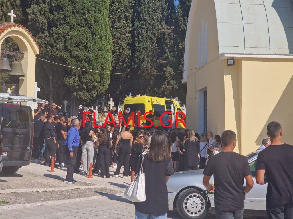Η μεγάλη παρέα δεν θα έχει απόντες! ΝΙΚΟΣ και ΔΗΜΗΤΡΗΣ... ΠΑΡΟΝΤΕΣ! Στα μαύρα η Πάτρα για τα δύο παλικάρια - ΦΩΤΟ