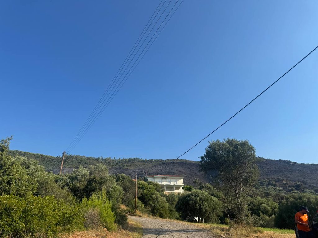 ΔΕΙΤΕ ΝΕΕΣ ΦΩΤΟ ΚΑΙ ΒΙΝΤΕΟ: Εσβησε η φωτιά! Είχε φθάσει κοντά στα σπίτια η φωτιά στη Ναύπακτο