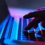 Γαλλία: Προσβάσιμες ξανά οι πορνογραφικές ιστοσελίδες μετά από δικαστική απόφαση