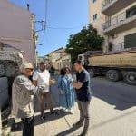 Στην οδό Ιωνίας βρέθηκαν Πέτρος Ψωμάς και Θάνος Δούρος - Συναντήθηκαν με κατοίκους που διαμαρτύρονται για τις επιπτώσεις των έργων ανάπλασης