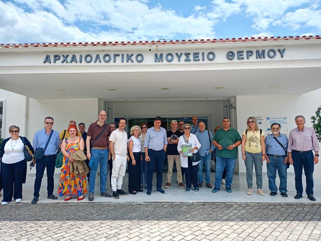 Αυτοδιοικητική αποστολή του σπιράλ σε Αγρίνιο και Θέρμο - ΦΩΤΟ